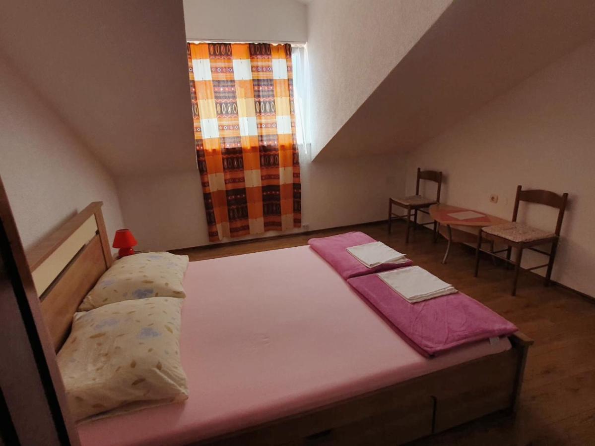 Apartments Topalovic Кострена Екстер'єр фото